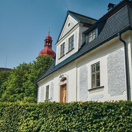 Barokni Kaplanka 1796 A. D. - Luxusni Apartmany V Ceskem Raji Zelezny Brod 外观 照片